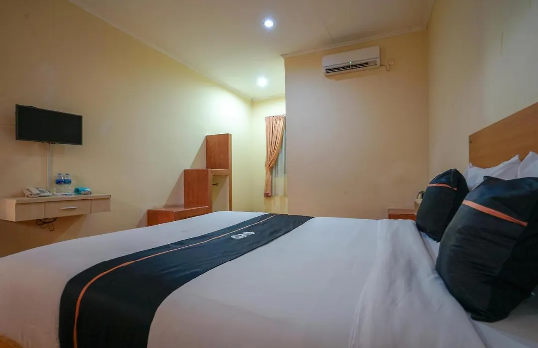 Oyo 427 Hotel Galaxy-1