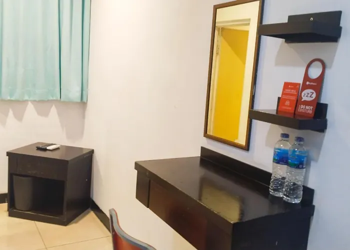 Reddoorz Near Living Plaza Palembang Hotel